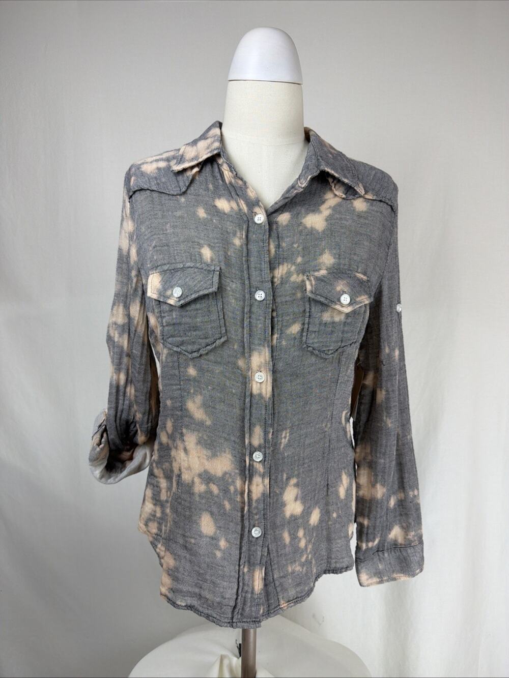 NWT The Nu Vintage Gray Bleached Distressed Dyed Button Up Shirt Size LG #0711